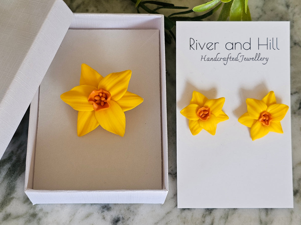 Daffodil Large Brooch