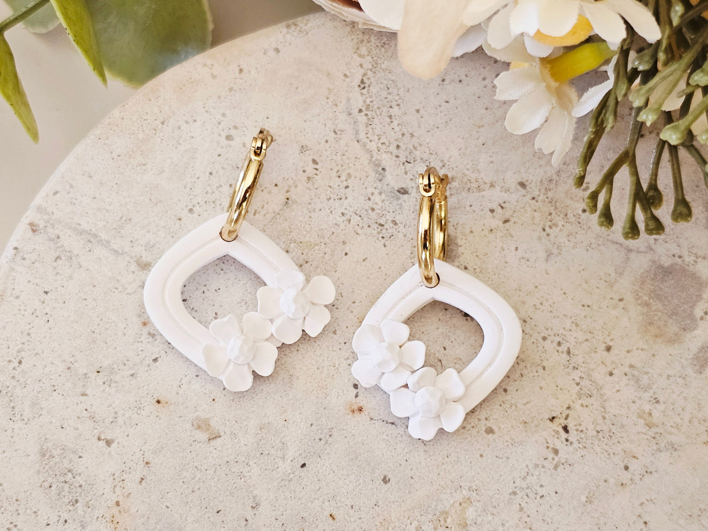 Daily Colour White Floral Hoops
