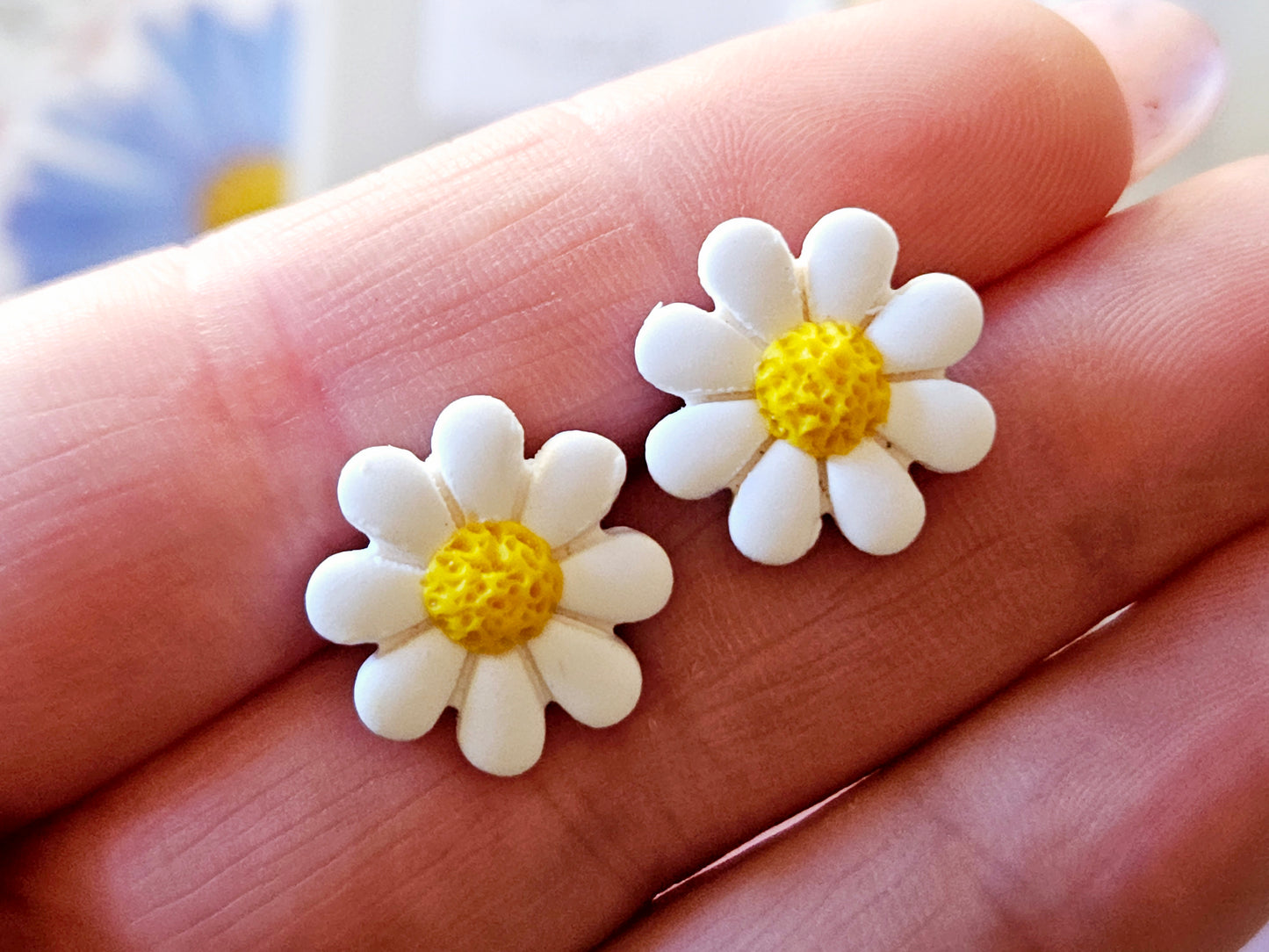 Girls Daisy Studs