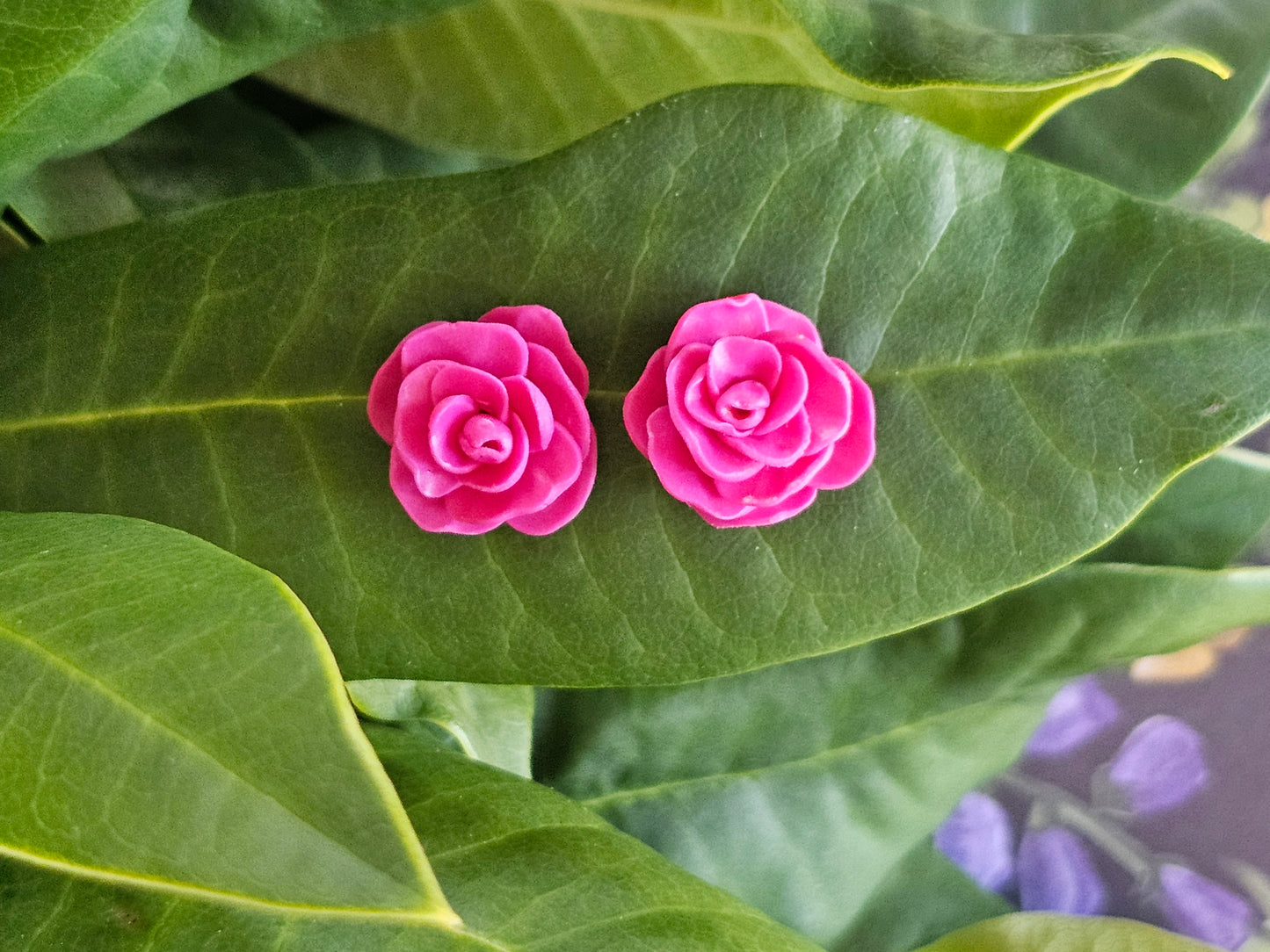 Cammellia Studs Magenta