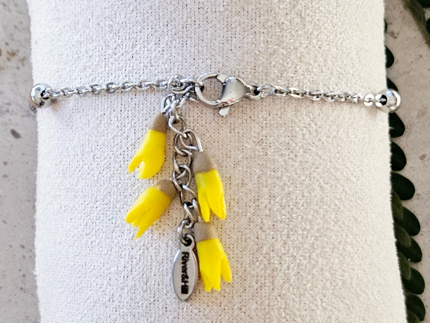Kowhai Dainty Bracelet