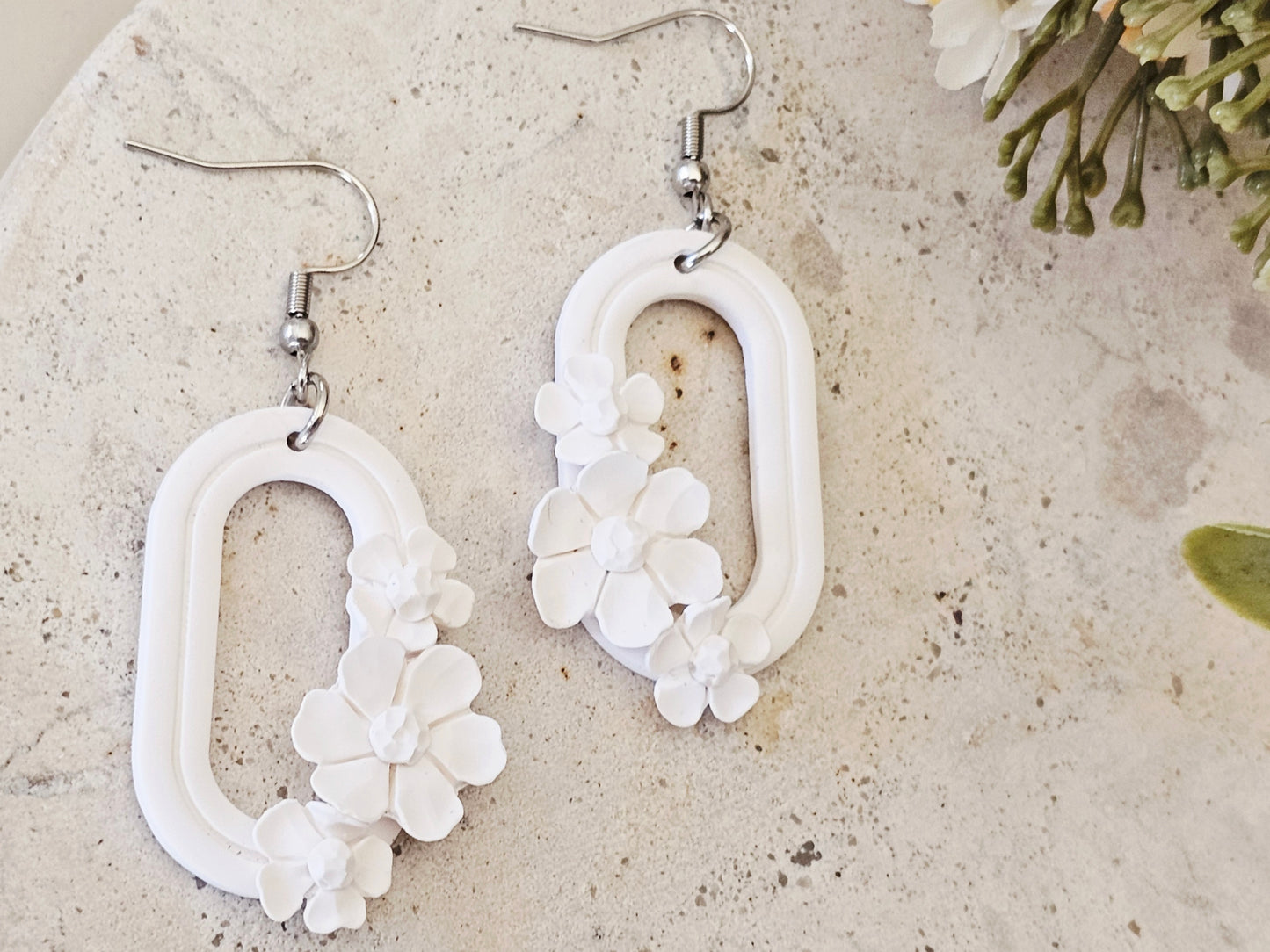 Daily Colour White Floral Earrings