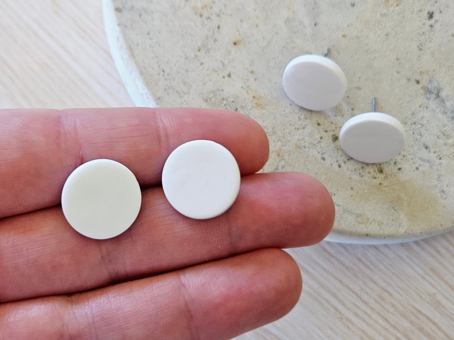 Contemporary Dot Earrings White