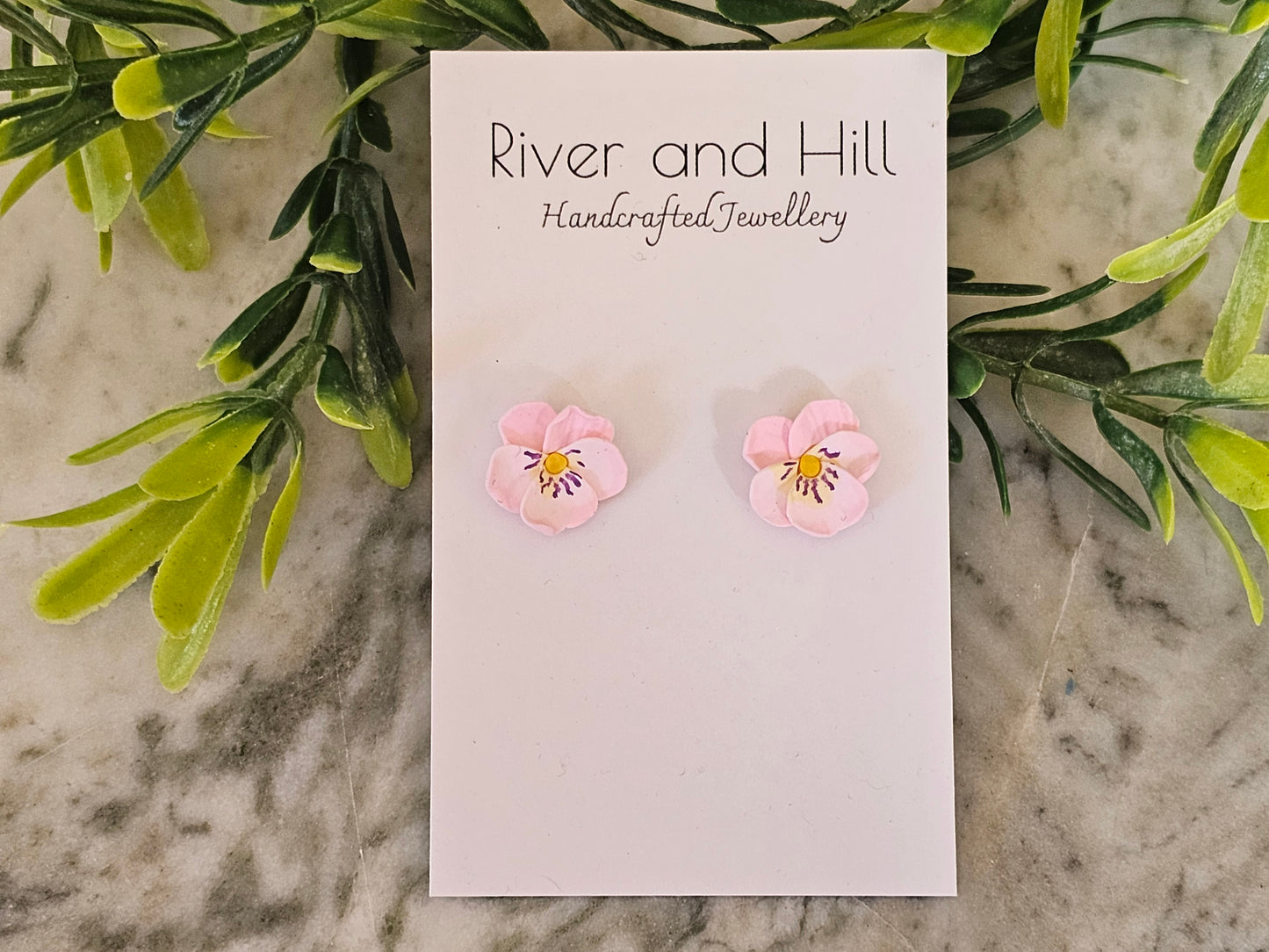 Pansy Studs Light Pink