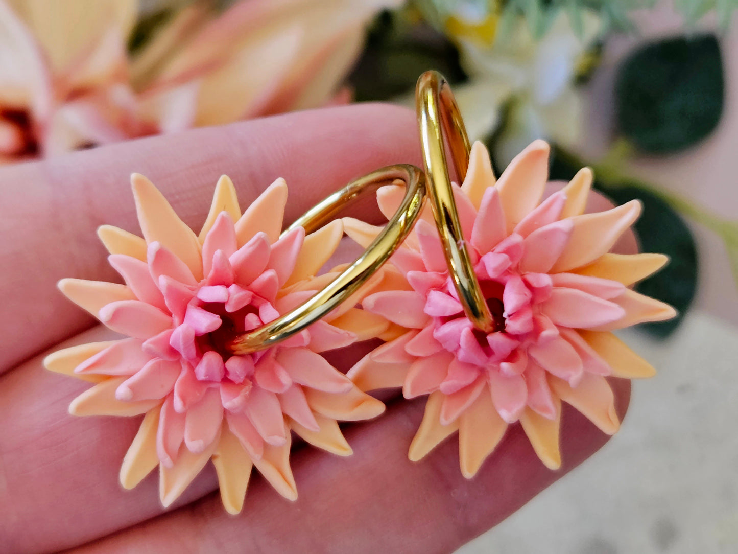 Dahlia Hoops Pink