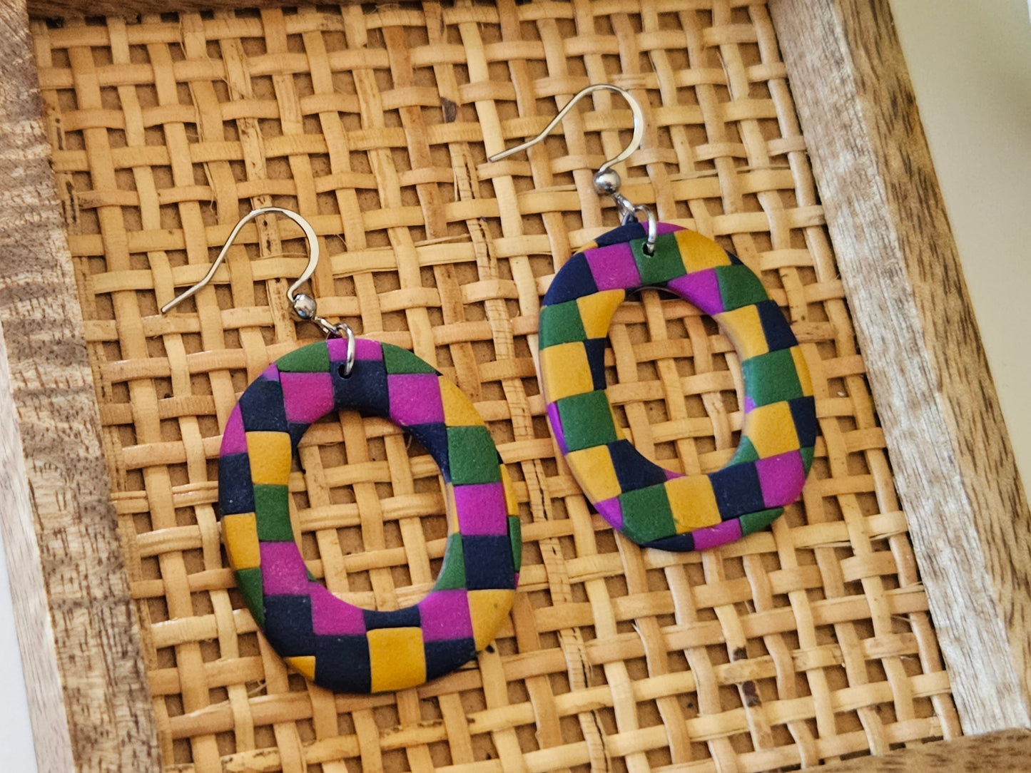 Checkered Oval Bright Earrings