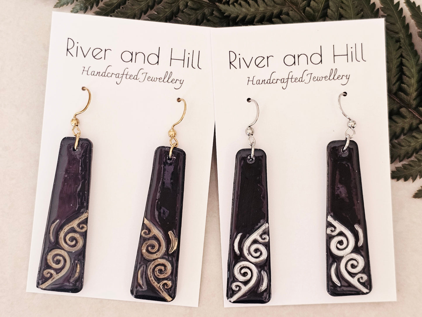 Koru Earrings Black