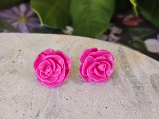 Cammellia Studs Magenta