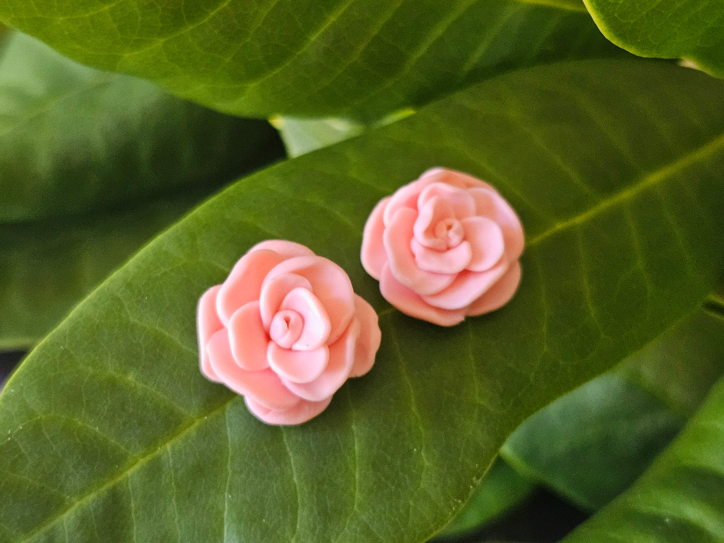 Cammellia Studs Light Pink
