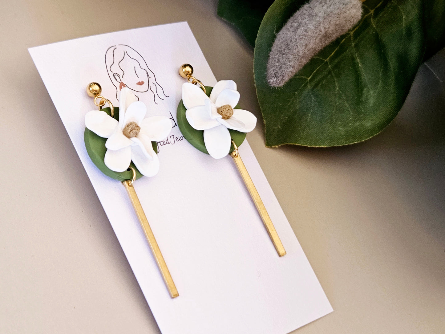 Magnolia Bar Drop Earrings White