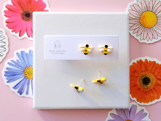 Girls Bee Studs