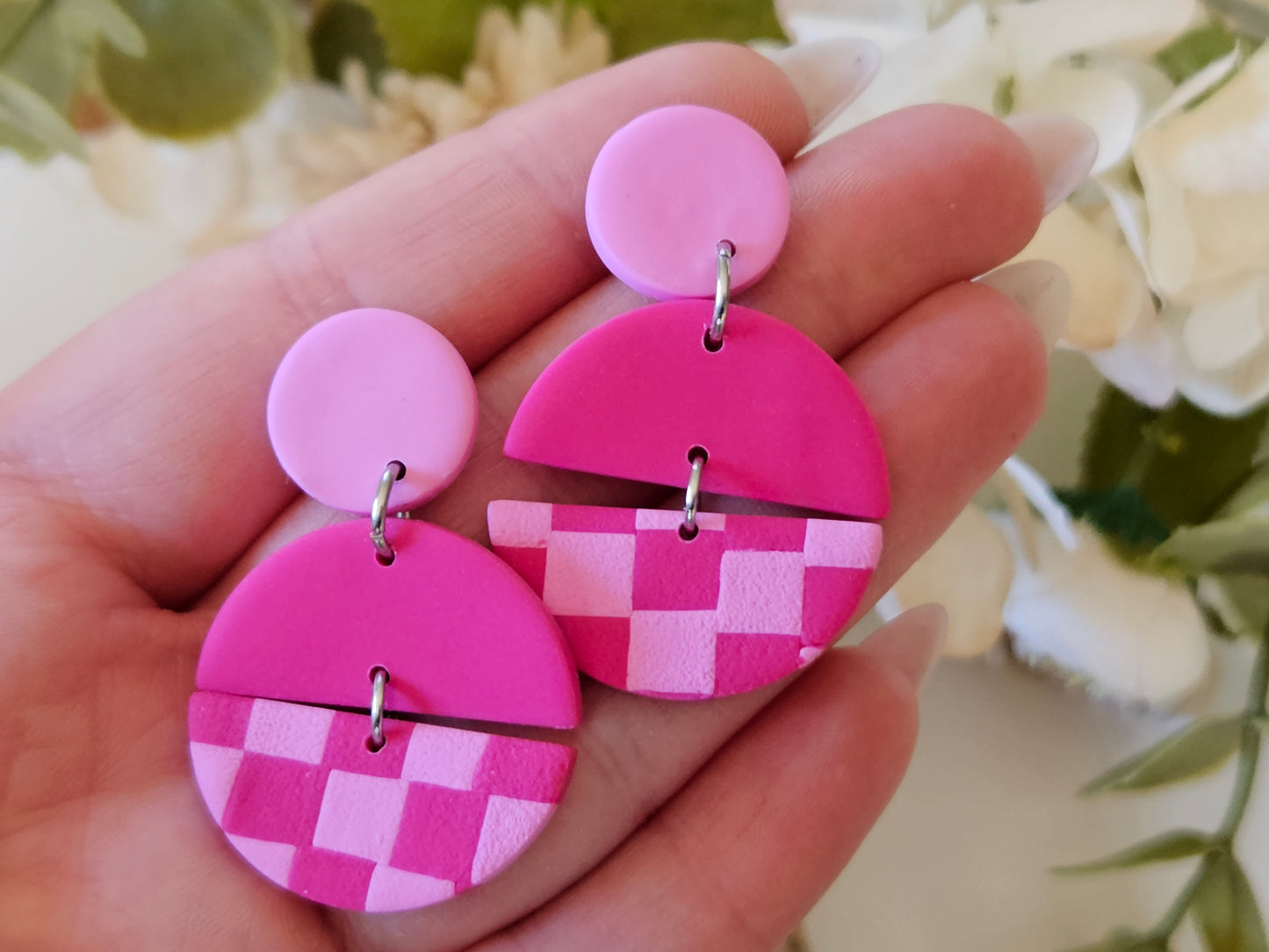 Checkered Disk Pink Earrings