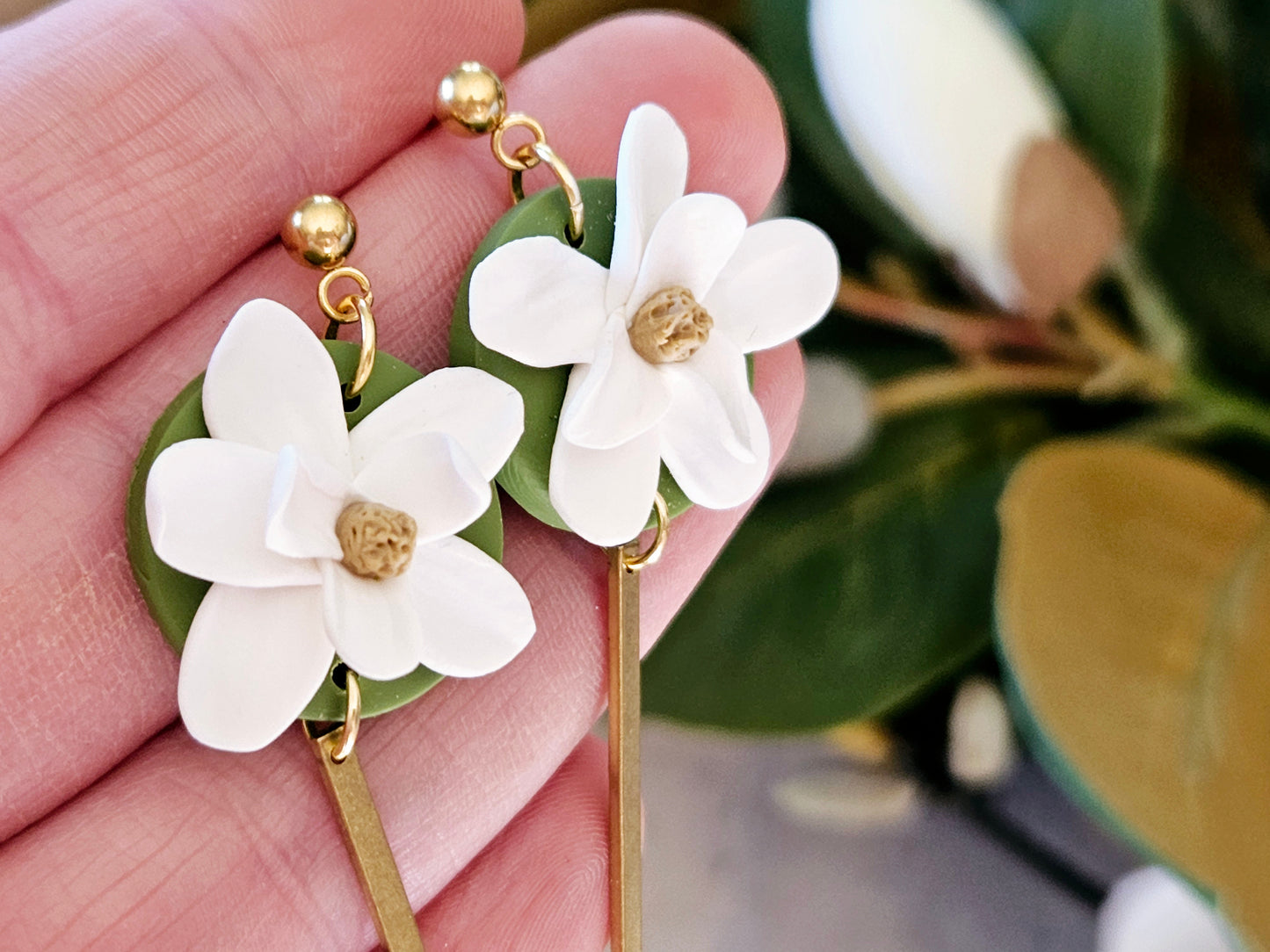 Magnolia Bar Drop Earrings White