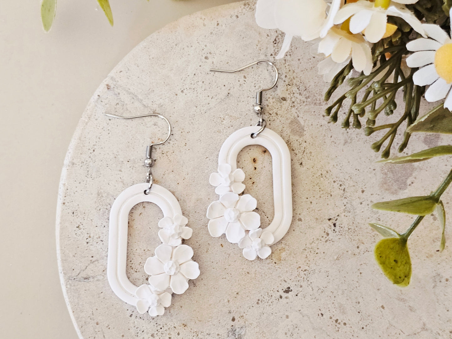 Daily Colour White Floral Earrings