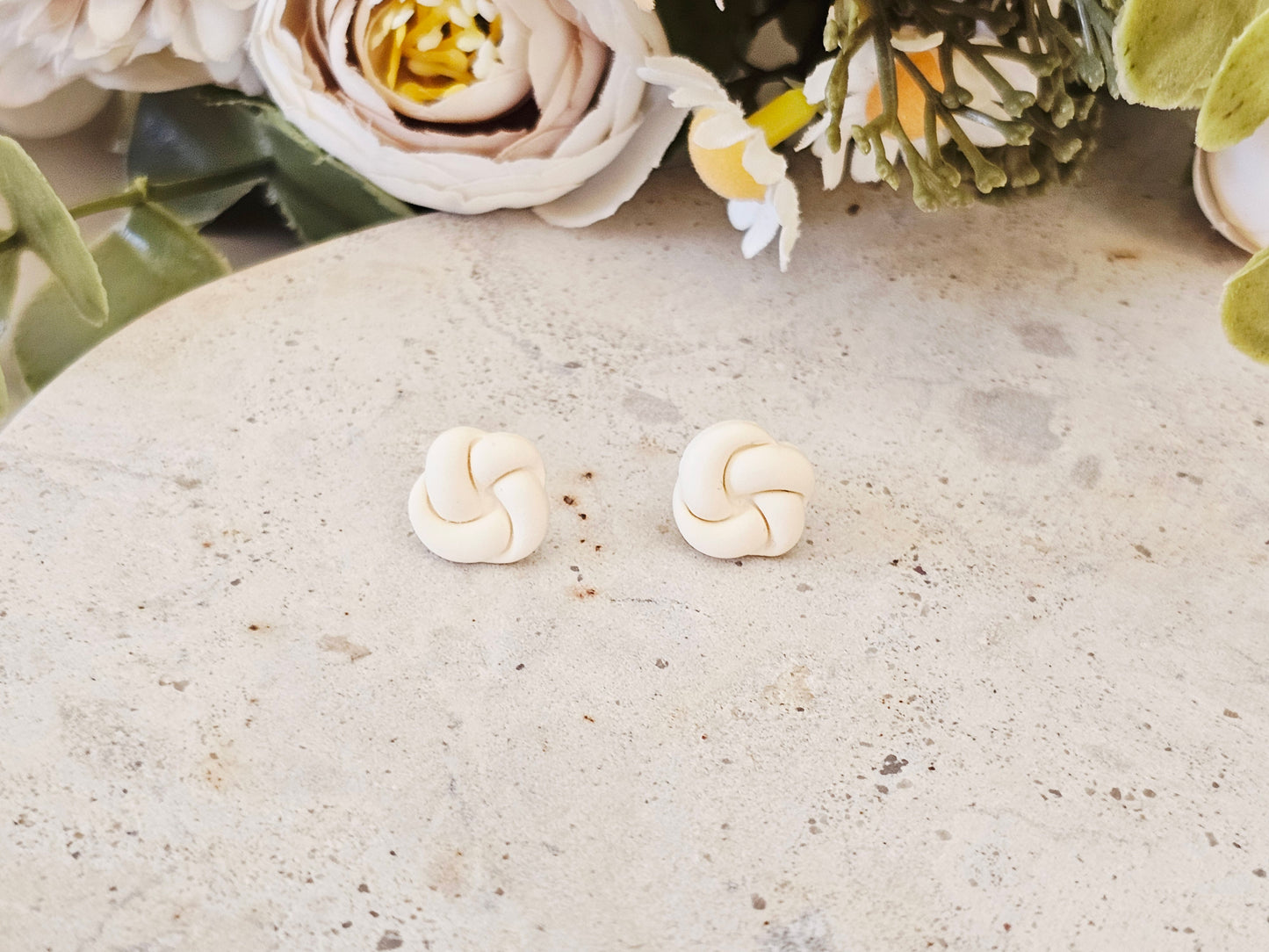 Daily Colour Pastel Yellow Studs