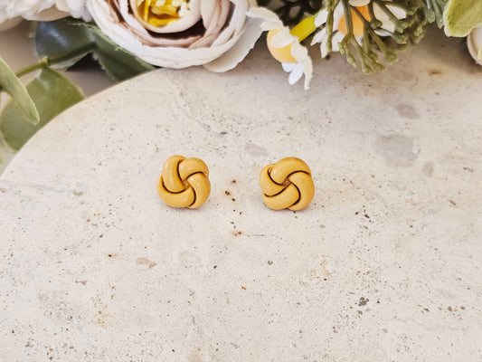 Daily Colour Mustard Studs