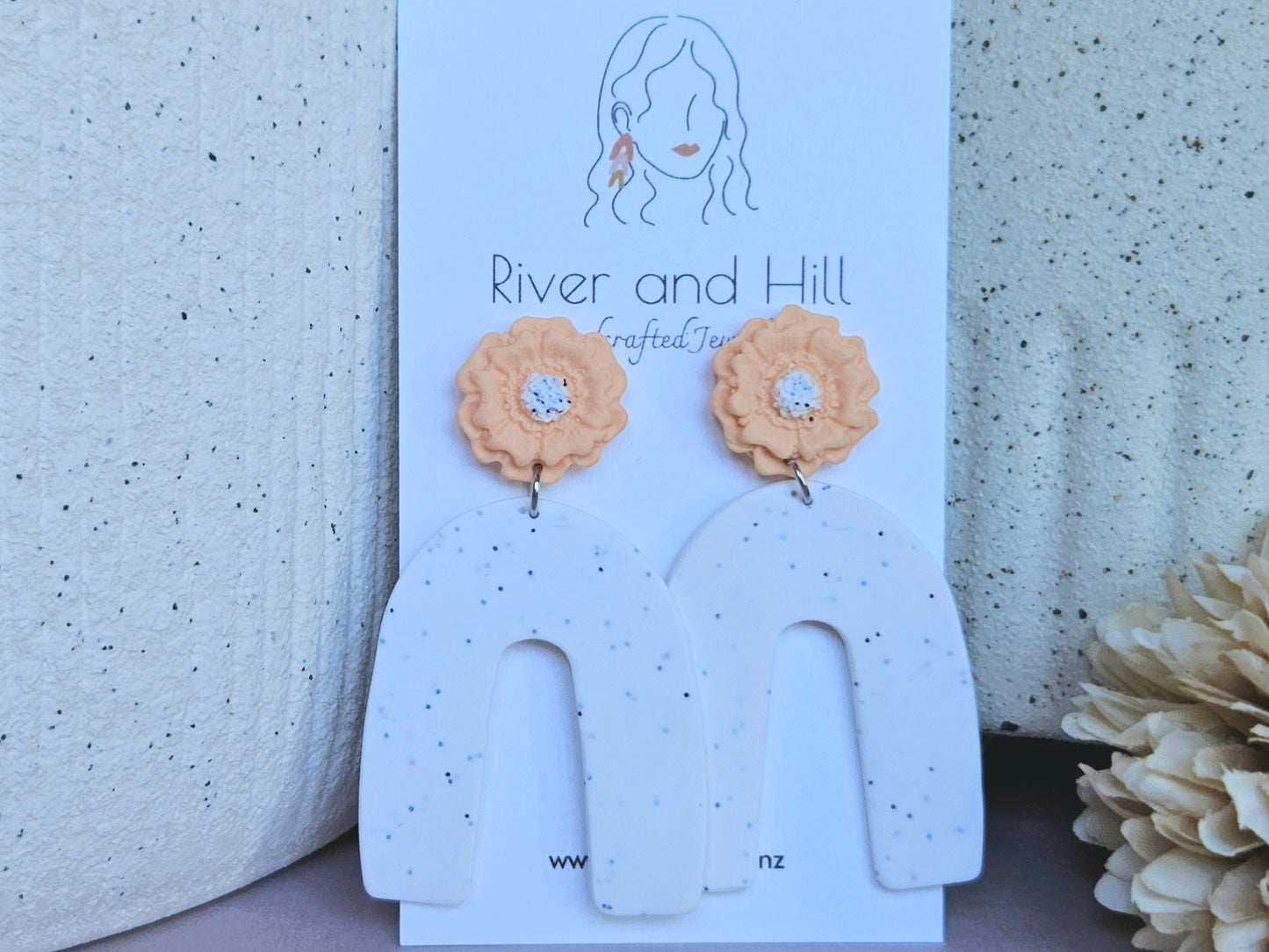 Peach Arch Earrings Medium